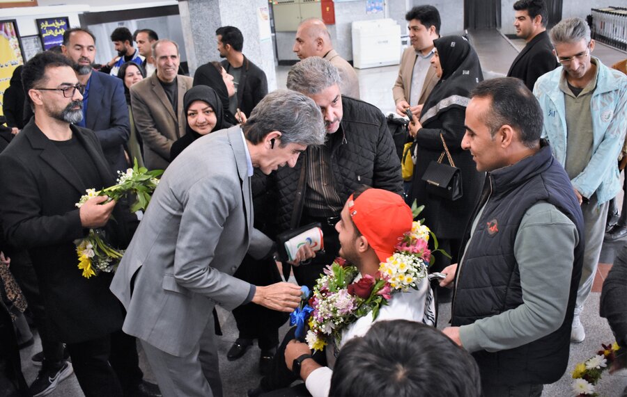 بازگشت قهرمانان