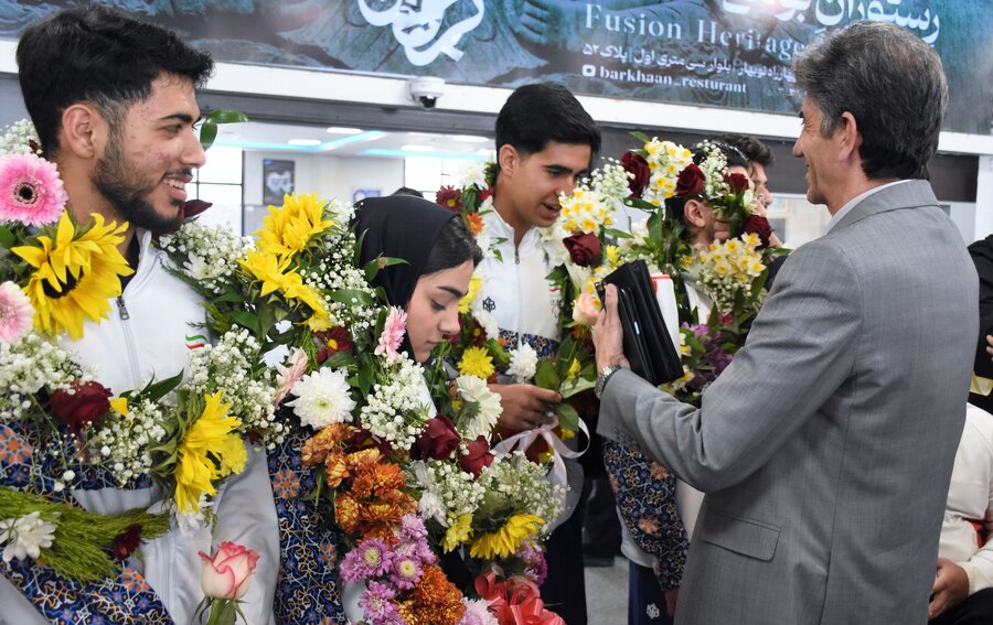 بازگشت قهرمانان