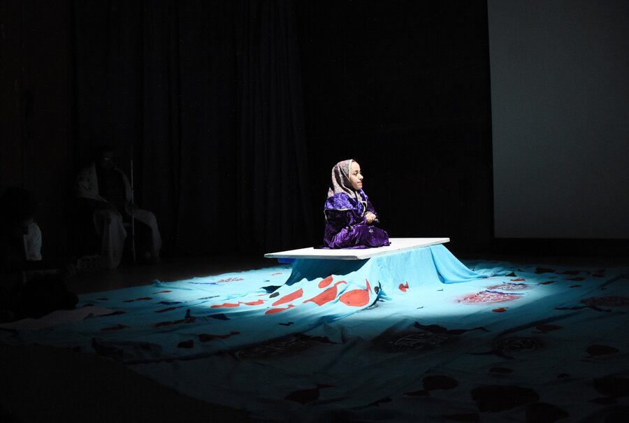 بازدید مدیرکل از برنامۀ تئاتر افراد دارای معلولیت