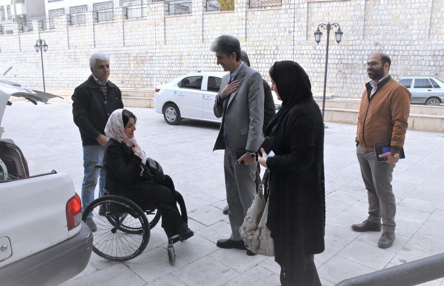 بازدید مدیرکل از برنامۀ تئاتر افراد دارای معلولیت