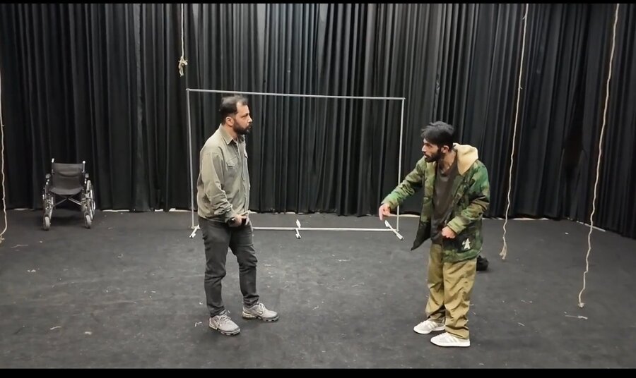 چهارمین بازبینی تئاتر منطقه‌ای افراد دارای معلولیت زاگرس در همدان برگزار شد
