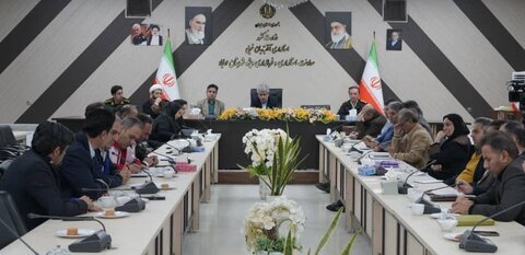 نشست تخصصی تحلیل و برنامه‌ریزی پیشگیری از آسیب‌های اجتماعی با محوریت خودآزاری در مهاباد