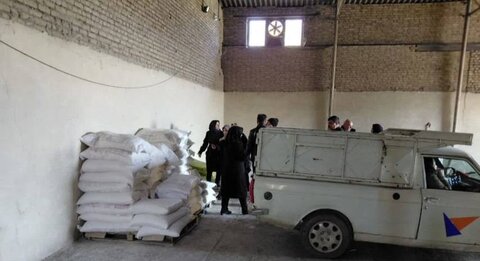 دومین مرحله توزیع آرد سهمیه ای برای کارگاه‌های تولید رشته خانگی گامی در جهت توانمندسازی جامعه هدف با توسعه و حمایت از کارگاه‌های کوچک در میاندوآب