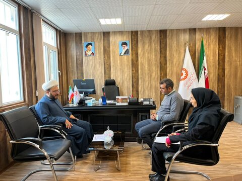طالقان | دیدار مسئول بنیاد برکت با رئیس اداره بهزیستی شهرستان طالقان