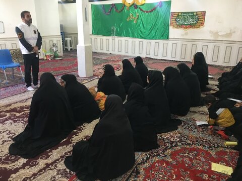 کارگاه آموزشی مهارت‌های ارتباطی بدون خشونت برای مادران روستای وهنان برگزار شد