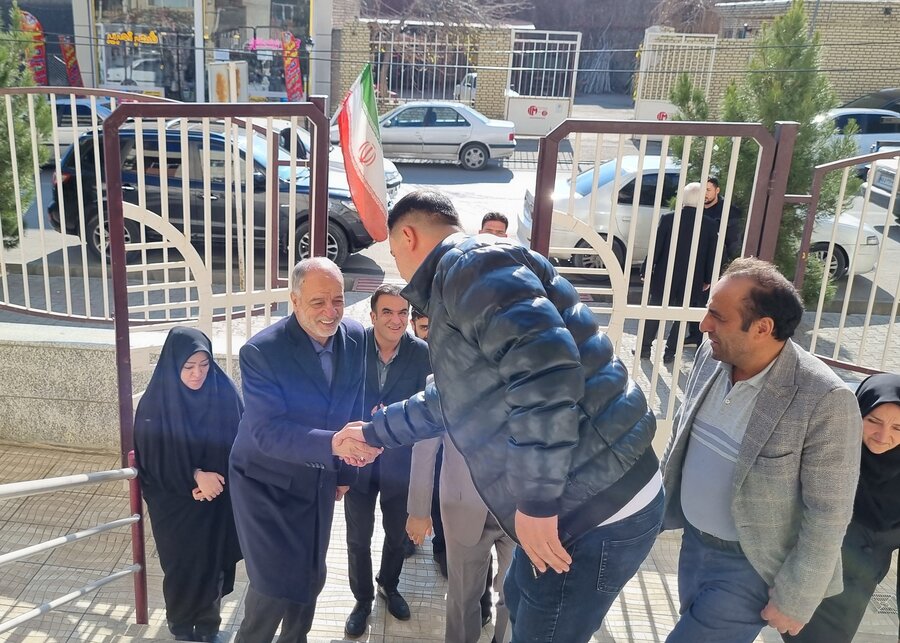 بازدید فرماندار و نماینده مردم سلماس در مجلس شورای اسلامی از اداره بهزیستی