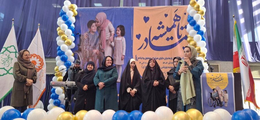 شهرری | تجلیل از مادرانی که بی ادعا ایستاده اند