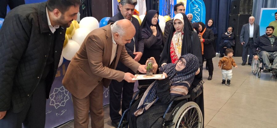 شهرری | تجلیل از مادرانی که بی ادعا ایستاده اند