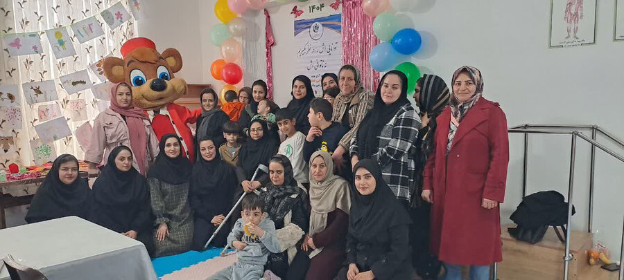 برگزاری مراسم هفته معلولین با تأکید بر توانمندسازی افراد دارای معلولیت در رزن