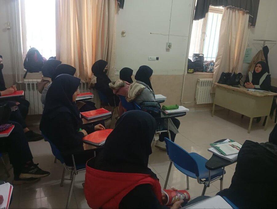 اجرای طرح آگاه‌سازی و پیشگیری از خشونت در مدارس نهاوند