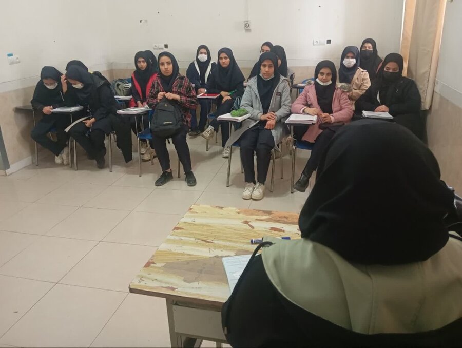 اجرای طرح آگاه‌سازی و پیشگیری از خشونت در مدارس نهاوند