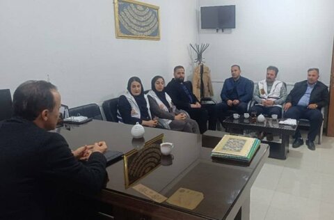 بازدید رئیس بهزیستی اشنویه از مرکز اورژانس اجتماعی و برگزاری جلسه با همکاران