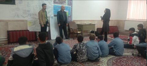 رئیس بهزیستی کبودرآهنگ از اجرای طرح «مانا» در آموزشگاه استقلال بازدید کرد