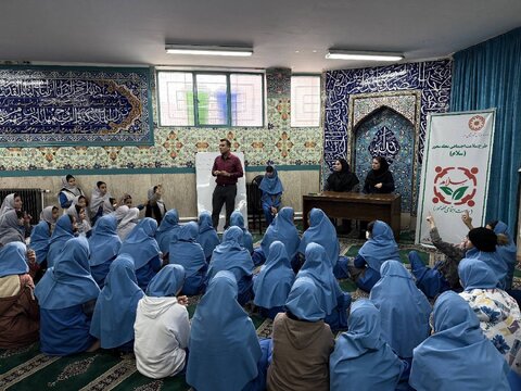 ملارد | برگزاری جلسات مشاوره گروهی بهزیستی با محور پیشگیری از آسیب‌های نوپدید در مدارس