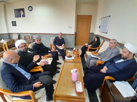 همفکری مدیران استان قم برای تسهیل کمک‌های معاف از مالیات به نیازمندان و مددجویان