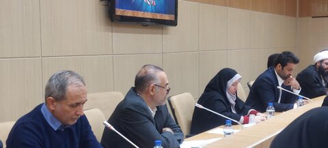 حضور سرپرست بهزیستی استان فارس در جلسه کارگروه عفاف و حجاب و ارائه گزارش اقدامات بهزیستی