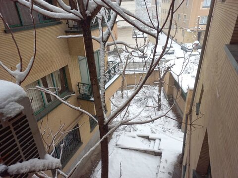 اولین روز برفی پاییزی در قاب بهزیستی استان همدان