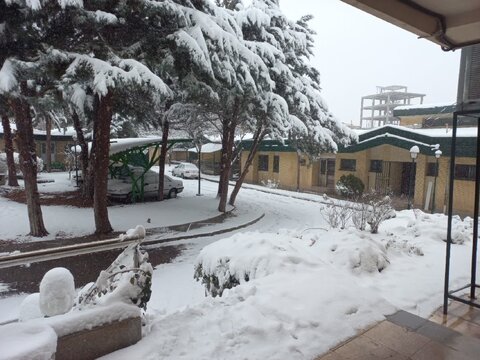 اولین روز برفی پاییزی در قاب بهزیستی استان همدان