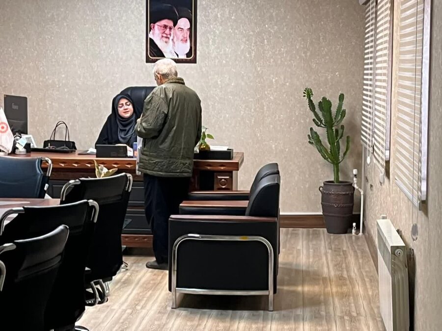 ساوجبلاغ | در راستای تحقق اصل تکریم ارباب رجوع / ملاقات مردمی رئیس بهزیستی با جامعه هدف