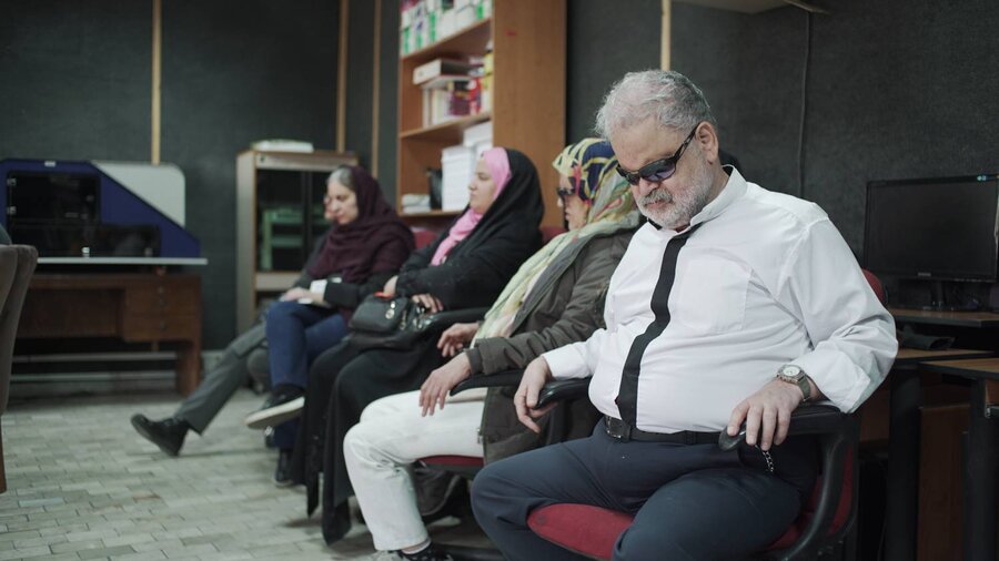 جلسه کاربست هوش مصنوعی در زندگی رو مره افراد با آسیب بینایی