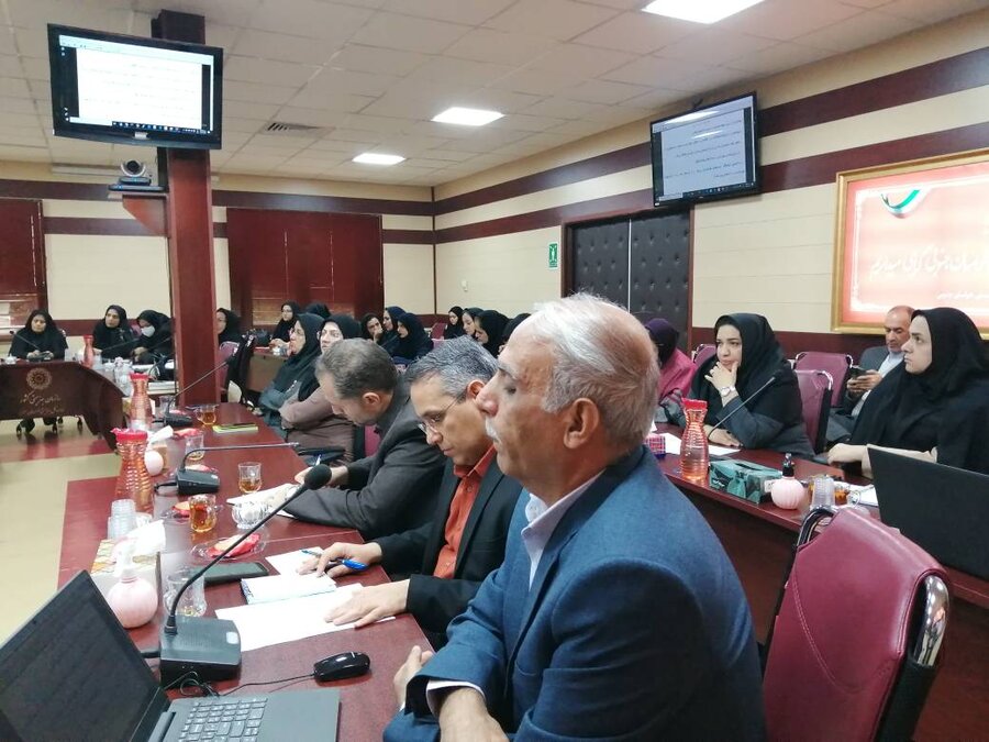 همزمان با روز پژوهش، توان علمی بهزیستی خراسان جنوبی در نمایشگاه پژوهش‌های کاربردی کارکنان به نمایش در آمد