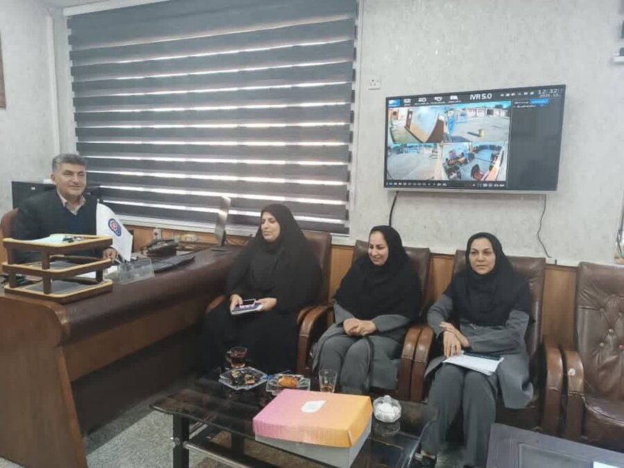 نشست هم‌اندیشی بهزیستی اندیمشک با مرکز آموزش فنی‌وحرفه‌ای 
