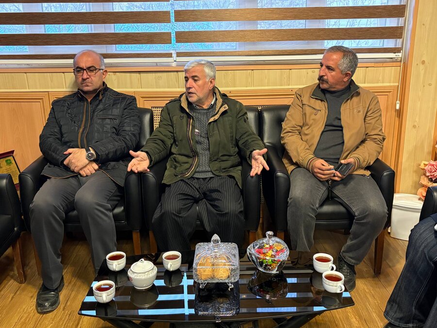 بررسی راهکارهای توسعه همکاری‌های اجتماعی در نشست خانه خیرین و بهزیستی کردستان 