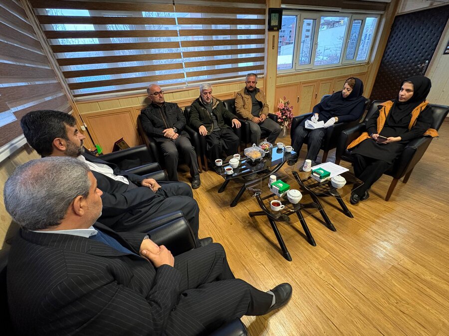 بررسی راهکارهای توسعه همکاری‌های اجتماعی در نشست خانه خیرین و بهزیستی کردستان 