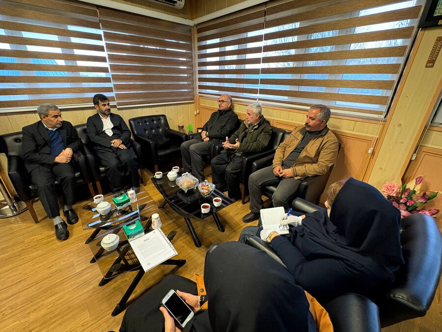 بررسی راهکارهای توسعه همکاریهای اجتماعی در نشست خانه خیرین و بهزیستی کردستان