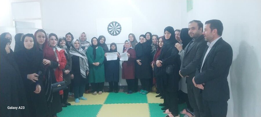 رقابت ورزشی بانوان سالمند در «رویش سبز امید»