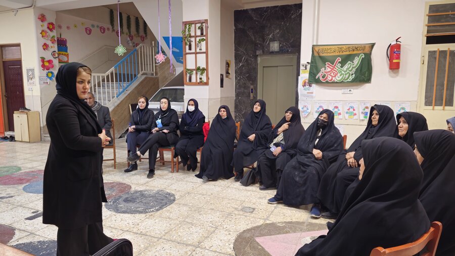 کارگاه آموزشی «شیوه زندگی سالم در سالمندی» در مرکز مهر و گفت‌وگو