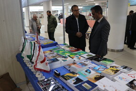 بازدید مدیرکل بهزیستی استان کرمان از نمایشگاه کتاب