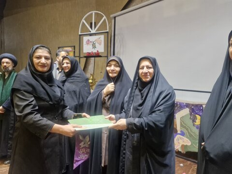 تجلیل از  توانخواهان بهزیستی اردبیل در بیست‌وهفتمین جشنواره بین‌المللی قصه‌گویی استان
