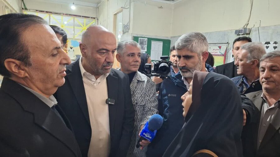 وزیر تعاون از مرکز توانبخشی تاکستان بازدید کرد