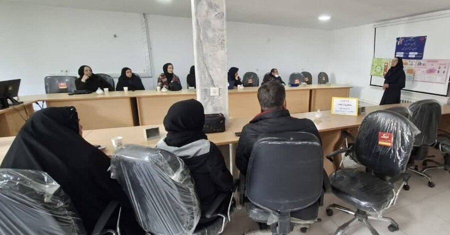 برگزاری دوره آموزشی سلامت سالمندان در بهزیستی ماکو