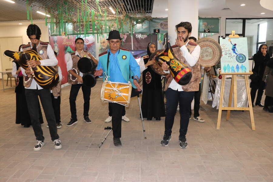 از پوستر هفتمین جشنواره تئاتر افراد دارای معلولیت کویر رونمایی شد