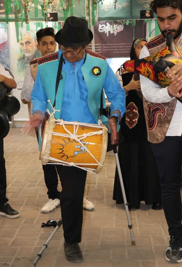 از پوستر هفتمین جشنواره تئاتر افراد دارای معلولیت کویر رونمایی شد