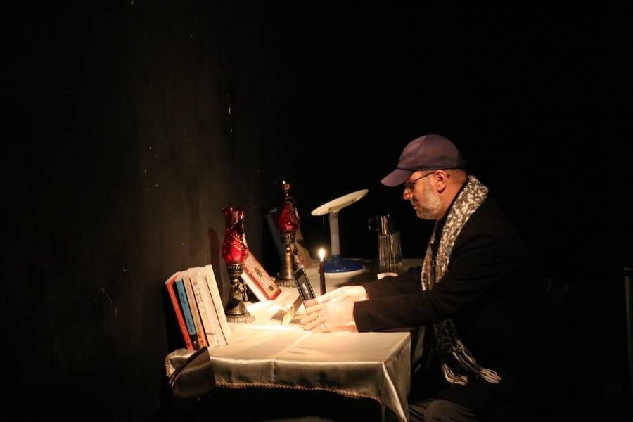 بازبینی آثار نمایشی استان میزبان انجام شد