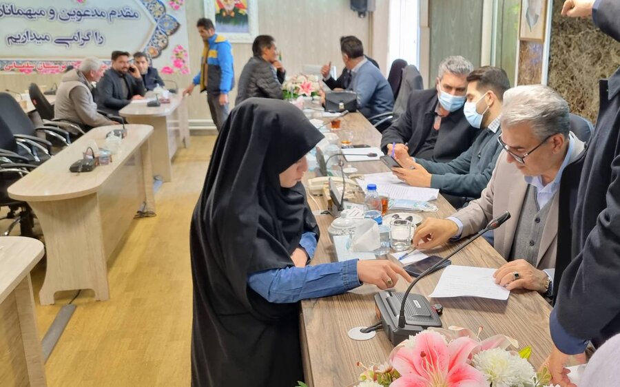 شنیدن دغدغه‌های مردم در پنج ساعت ملاقات مردمی