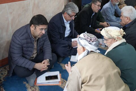میز خدمت و ملاقات مردمی در راستای مدیریت محله محور شهرستان در محله پشت‌تپ برگزار شد