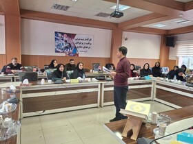 کارگاه تربیت مربی؛ مراقبت از نوجوانان در فضای مجازی