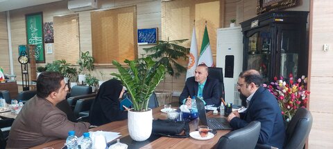 بررسی عملکرد و برنامه‌های دبیرخانه شورای سالمندان استان فارس در دیدار با سرپرست بهزیستی