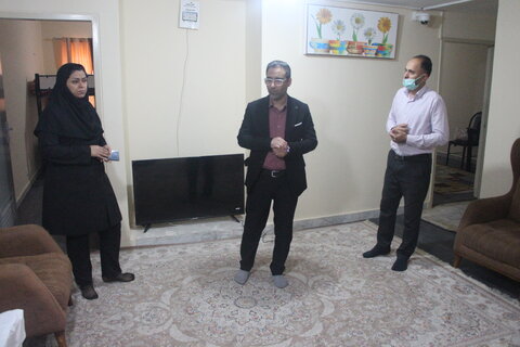 بندرعباس | بازدید سرپرست بهزیستی بندرعباس از مراکز تحت نظارت پس از بارندگی‌های اخیر