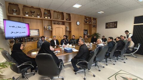 گزارش تصویری / تقدیرمدیرکل از تلاش های همکاران نقلیه بهزیستی استان اصفهان