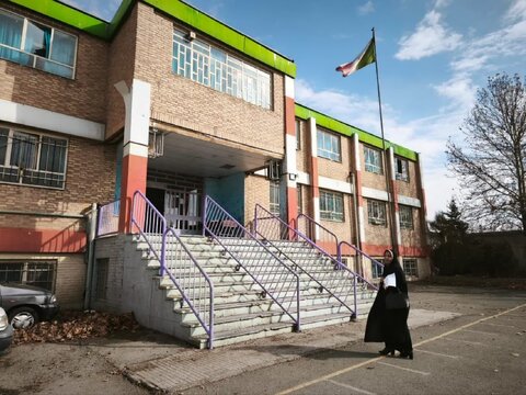 بازدید میدانی از مدارس شهرستان نظرآباد با هدف بررسی وضعیت مناسب‌سازی فضاهای آموزشی