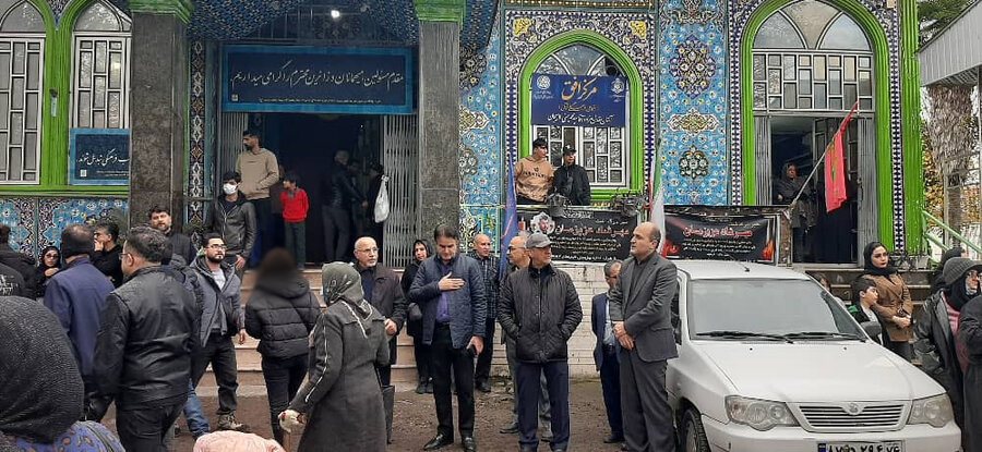 حضور مدیرکل بهزیستی گیلان در مراسم درگذشت یکی از فرزندان ترخیص‌شده خانه کودکان و نوجوانان سرای نصیر لاهیجان