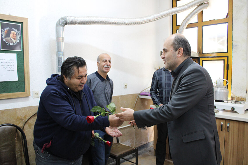 مدیرکل بهزیستی گیلان از همکاران حوزه حمل و نقل بهزیستی گیلان تقدیر کرد