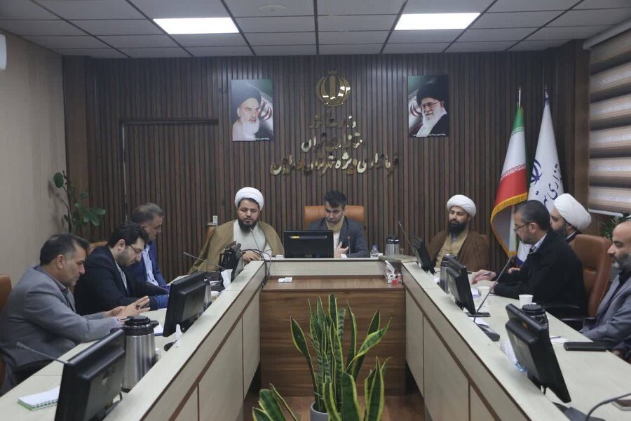 ورامین | جلسه کارگروه اجتماعی در راستای کاهش آسیب‌های اجتماعی