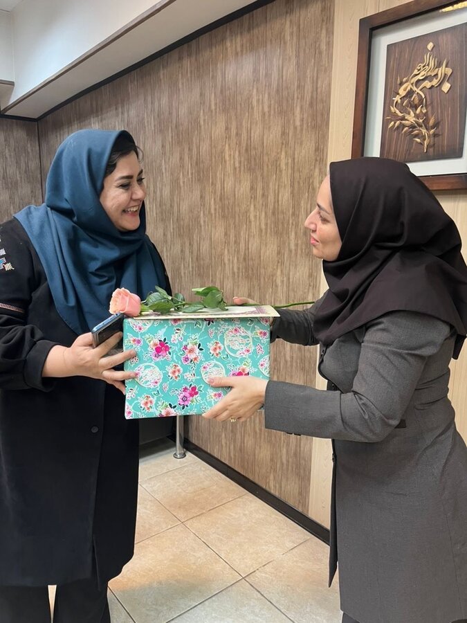 شمیرانات | تقدیر مدیر بهزیستی از برگزیدگان "جشنواره آش "بانوان شاغل بهزیستی شهرستان