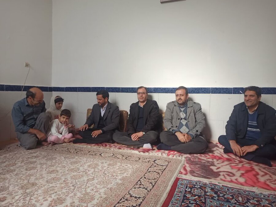 دلجویی از خانواده‌های تحت پوشش اورژانس اجتماعی در بیجار
